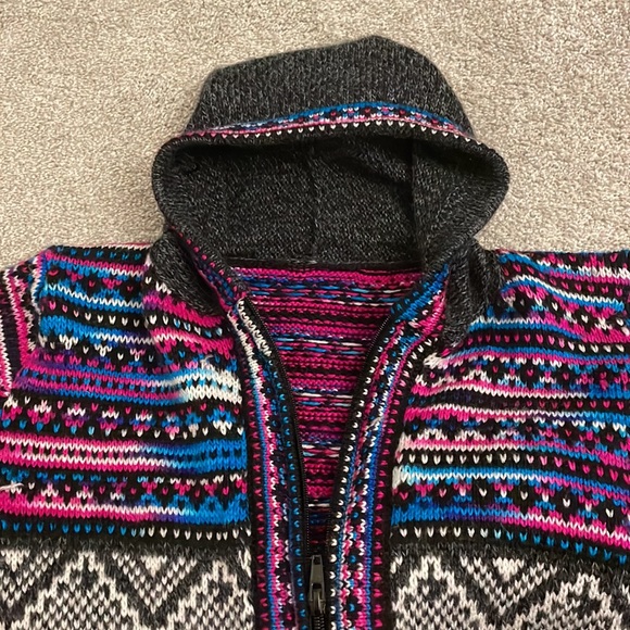 Authentic Bolivian Alpaca Zip-up - Picture 3 of 3